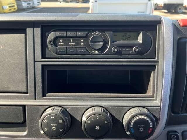 三菱ふそうキャンターダブルキャブ（Wキャブ）小型（2t・3t）[写真10]