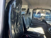 三菱ふそうキャンターダブルキャブ（Wキャブ）小型（2t・3t）[写真16]