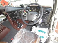 日野プロフィアセルフクレーン4段大型（10t）[写真17]