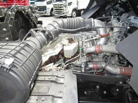 日野プロフィアセルフクレーン4段大型（10t）[写真27]