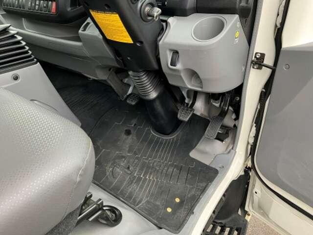 日野デュトロ平ボディ小型（2t・3t）[写真19]