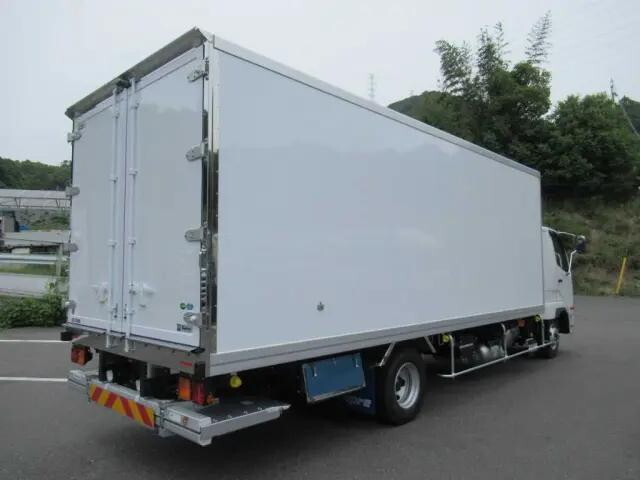 三菱ふそうファイター冷凍車（冷蔵車）中型（4t）[写真04]