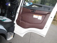 日野レンジャー冷凍車（冷蔵車）中型（4t）[写真21]