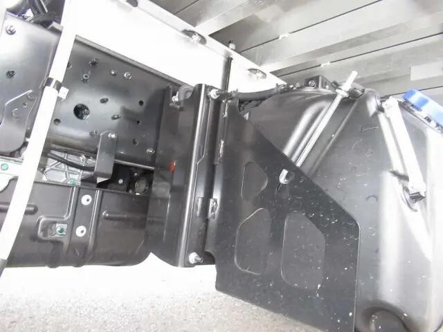 日野レンジャー冷凍車（冷蔵車）中型（4t）[写真23]