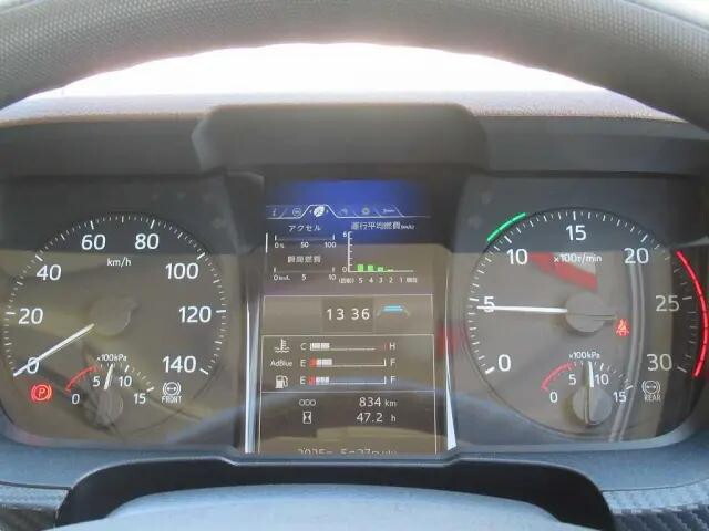 日野プロフィアセルフローダー大型（10t）[写真18]