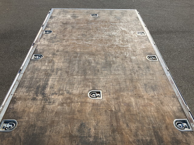 いすゞエルフアルミブロック小型（2t・3t）[写真13]