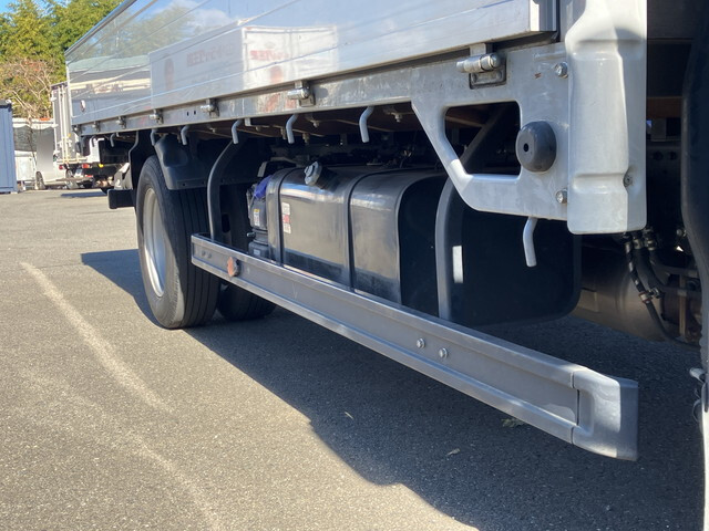 いすゞエルフアルミブロック小型（2t・3t）[写真15]