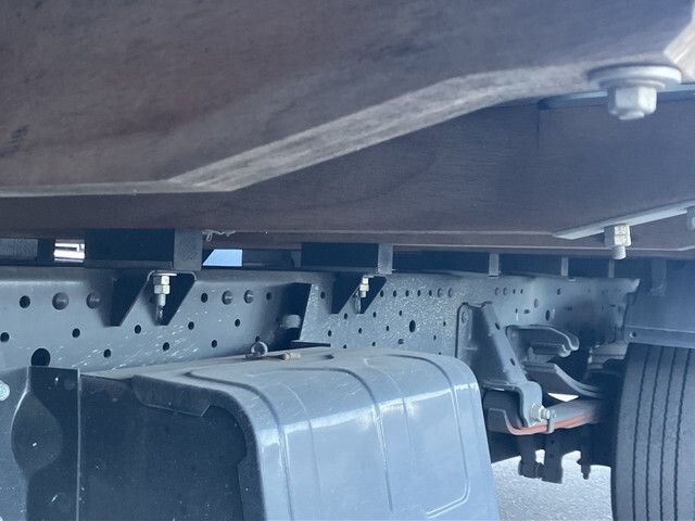 いすゞエルフアルミブロック小型（2t・3t）[写真20]