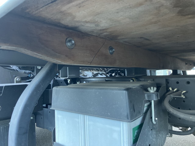 いすゞエルフアルミブロック小型（2t・3t）[写真21]