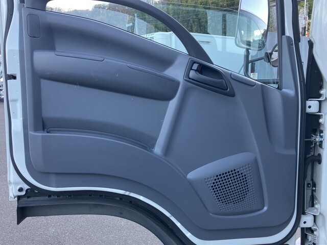 いすゞエルフアルミブロック小型（2t・3t）[写真27]