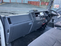 いすゞエルフアルミブロック小型（2t・3t）[写真30]