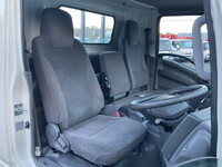 いすゞエルフアルミブロック小型（2t・3t）[写真32]