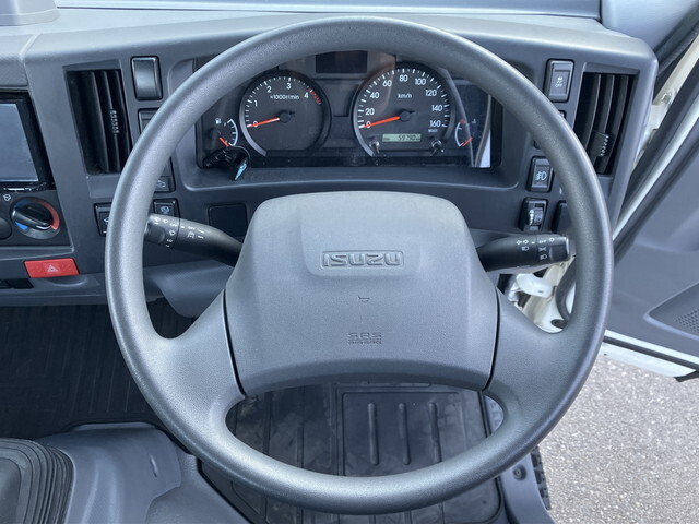 いすゞエルフアルミブロック小型（2t・3t）[写真35]