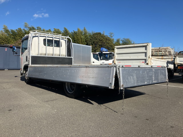 いすゞエルフアルミブロック小型（2t・3t）[写真08]