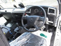 三菱ふそうファイター冷凍車（冷蔵車）中型（4t）[写真16]