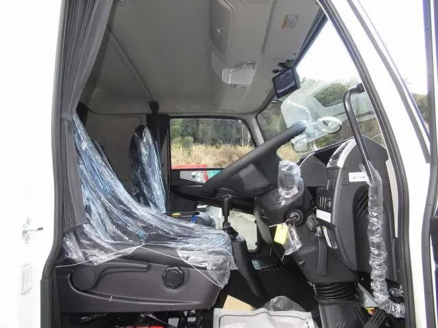 三菱ふそうファイター冷凍車（冷蔵車）中型（4t）[写真19]