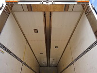 三菱ふそうスーパーグレートアルミウイング大型（10t）[写真13]