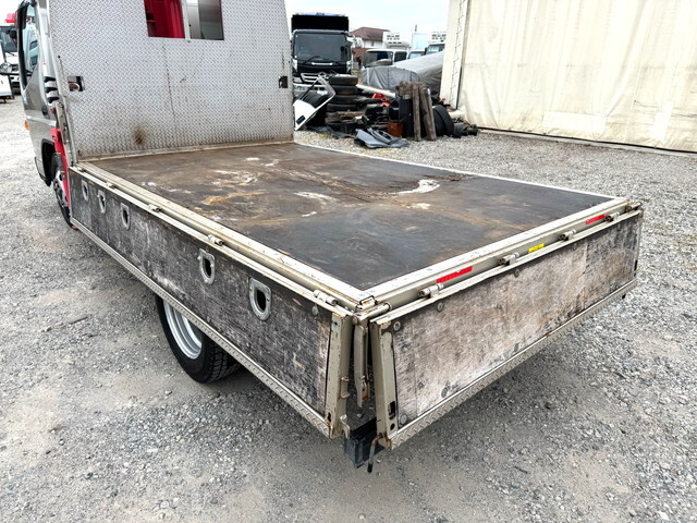 三菱ふそうキャンタークレーン4段小型（2t・3t）[写真11]