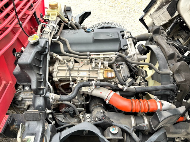 三菱ふそうキャンタークレーン4段小型（2t・3t）[写真28]