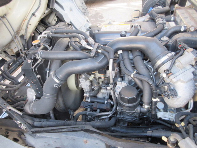 いすゞフォワードアルミウイング中型（4t）[写真26]