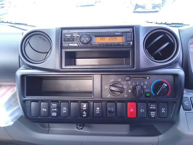 日野デュトロクレーン4段小型（2t・3t）[写真29]