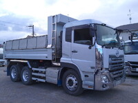 UDトラックスクオンダンプ大型（10t）[写真01]