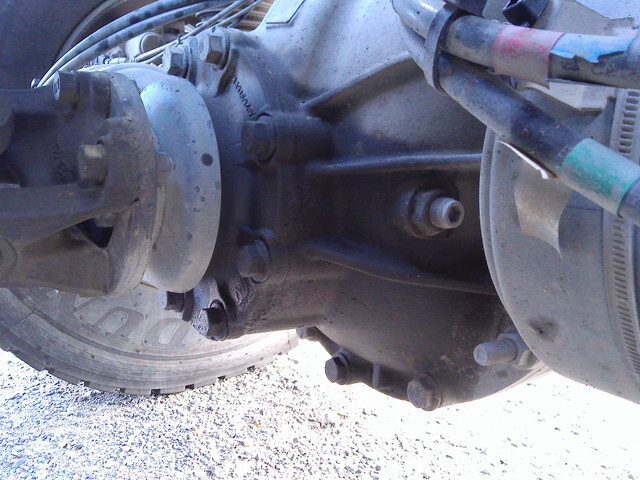 UDトラックスクオンダンプ大型（10t）[写真21]