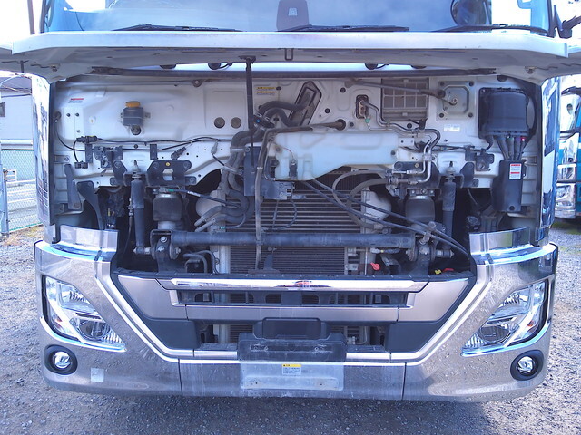 UDトラックスクオンダンプ大型（10t）[写真31]