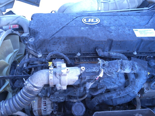 UDトラックスクオンダンプ大型（10t）[写真35]