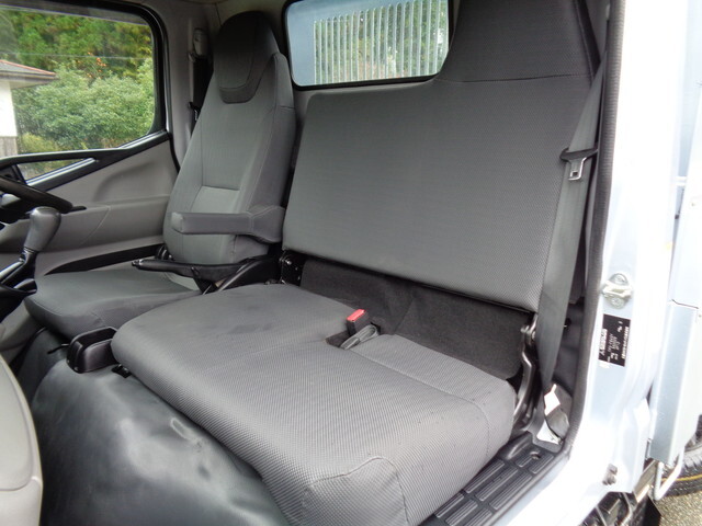 UDトラックスカゼットダンプ小型（2t・3t）[写真31]