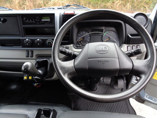 UDトラックスカゼットダンプ小型（2t・3t）[写真33]