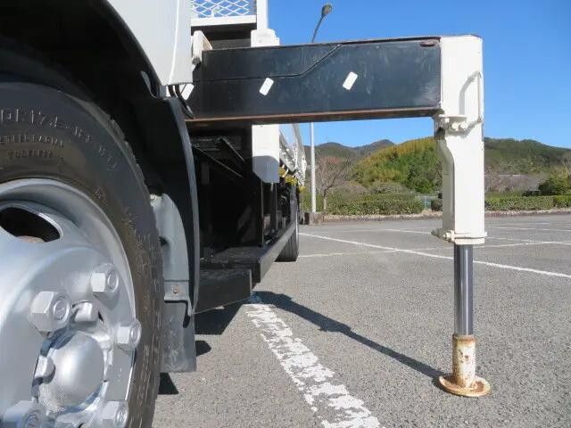 トヨタダイナクレーン5段小型（2t・3t）[写真28]