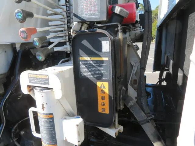 トヨタダイナクレーン5段小型（2t・3t）[写真29]