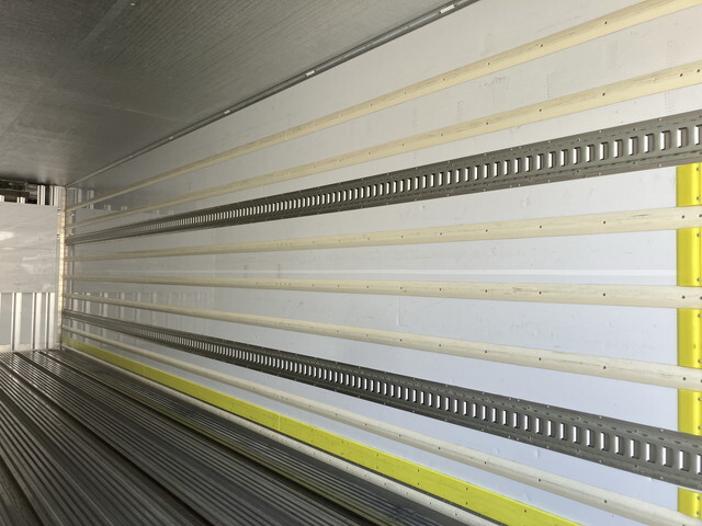 いすゞギガ冷凍車（冷蔵車）大型（10t）[写真13]