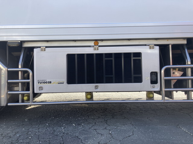 いすゞギガ冷凍車（冷蔵車）大型（10t）[写真19]