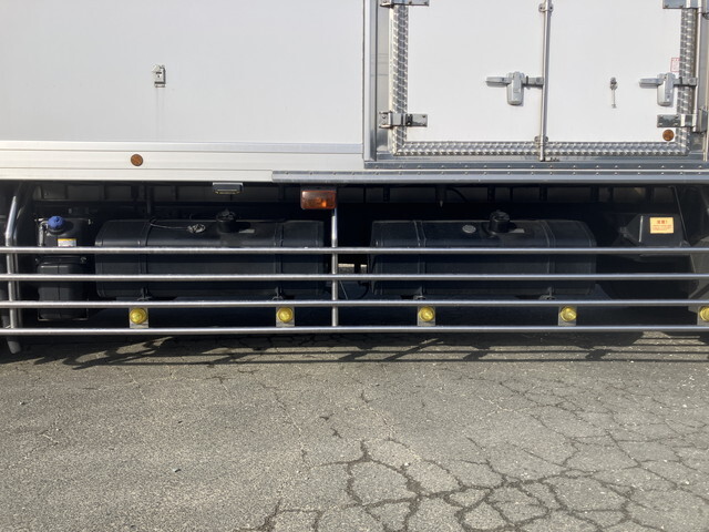 いすゞギガ冷凍車（冷蔵車）大型（10t）[写真20]