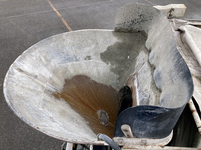 日野プロフィアミキサー車（コンクリートミキサー）大型（10t）[写真13]