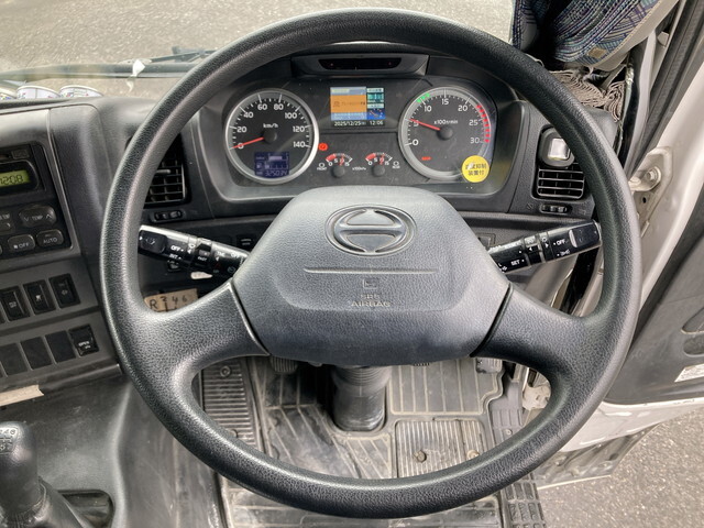 日野プロフィアミキサー車（コンクリートミキサー）大型（10t）[写真35]