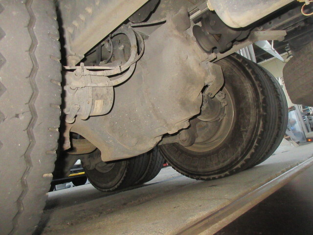 日野プロフィアミキサー車（コンクリートミキサー）大型（10t）[写真17]