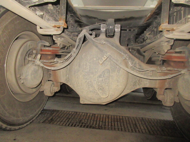 日野プロフィアミキサー車（コンクリートミキサー）大型（10t）[写真20]