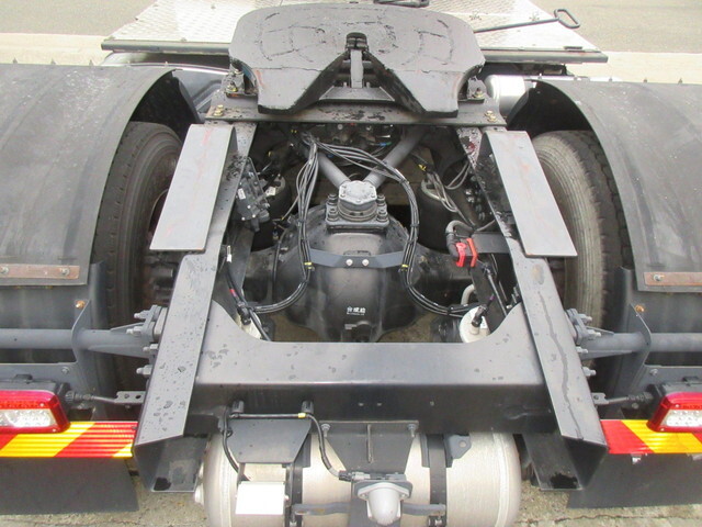 日産クオントレーラーヘッド（トラクターヘッド）大型（10t）[写真06]