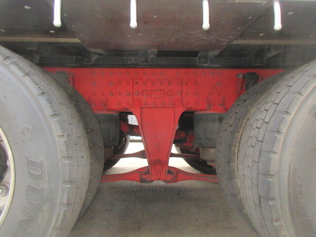 日産クオン平ボディ大型（10t）[写真24]