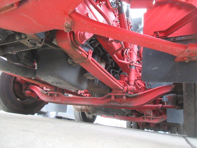 日産クオン平ボディ大型（10t）[写真26]