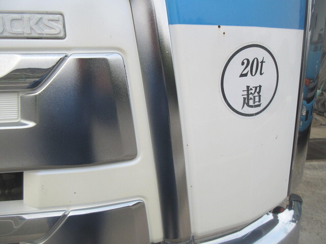 日産クオン平ボディ大型（10t）[写真30]