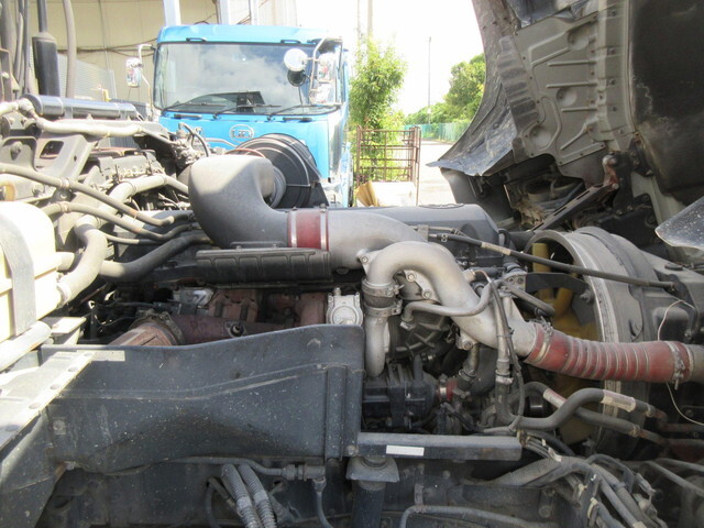 日産クオントレーラーヘッド（トラクターヘッド）大型（10t）[写真19]