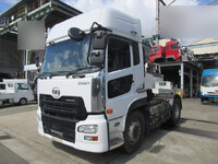 日産クオントレーラーヘッド(トラクターヘッド)大型(10t)