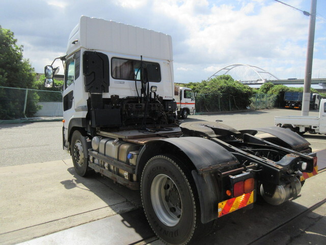 日産クオントレーラーヘッド（トラクターヘッド）大型（10t）[写真04]