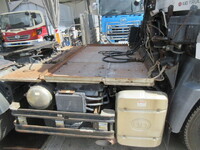 日産クオントレーラーヘッド（トラクターヘッド）大型（10t）[写真08]