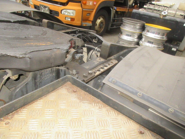 日産クオントレーラーヘッド（トラクターヘッド）大型（10t）[写真14]