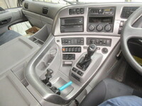 日産クオントレーラーヘッド（トラクターヘッド）大型（10t）[写真20]